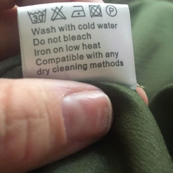 Belongsci Olive Green Dress - Picture 3 of 3